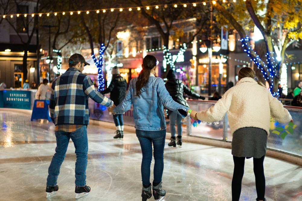 places to go ice skating in sacramento